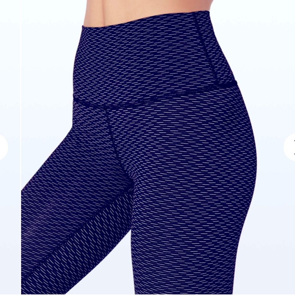 Lululemon Luxtreme wunder under leggings l, sz 4